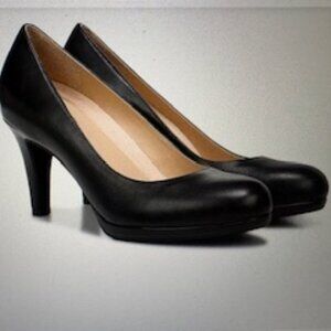 Naturalizer Michelle Platform Pump